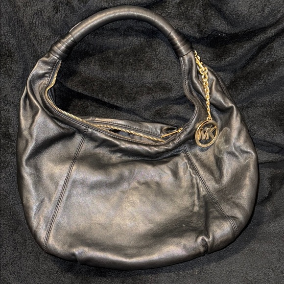 Michael Kors Black Slouchy Hobo Bag with Gold Charm - Picture 1 of 13